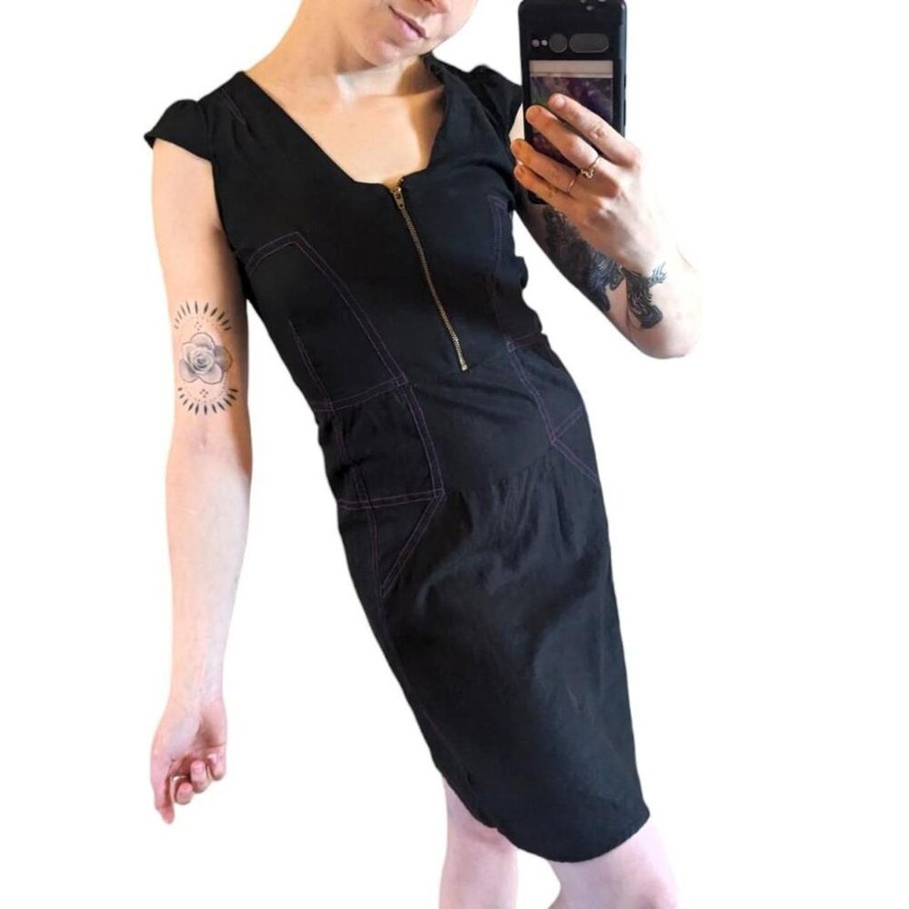 Globus Structured fitted sheath dress Size Small